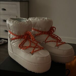 Fashion Nova White and Orange Winter Boots
